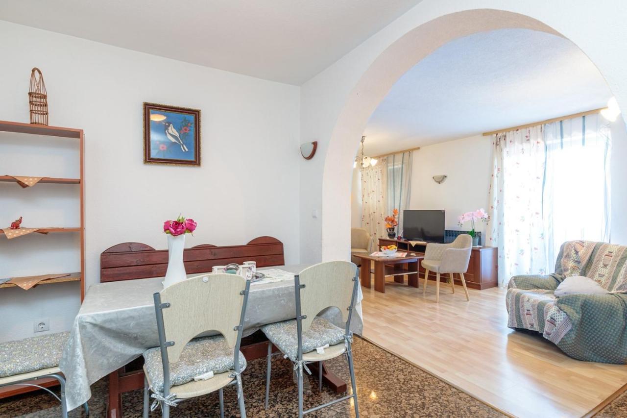 Apartments Volte Rovigno Экстерьер фото
